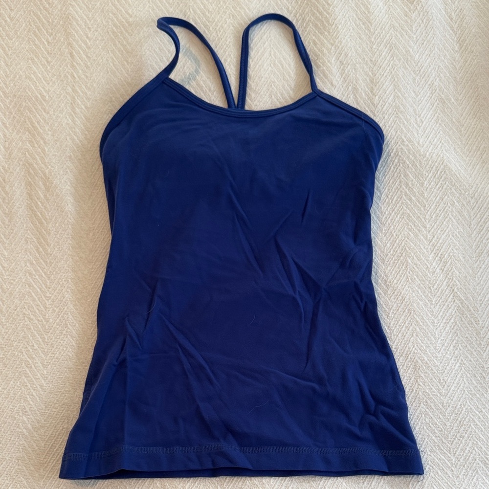 Lululemon women’s royal blue work out top